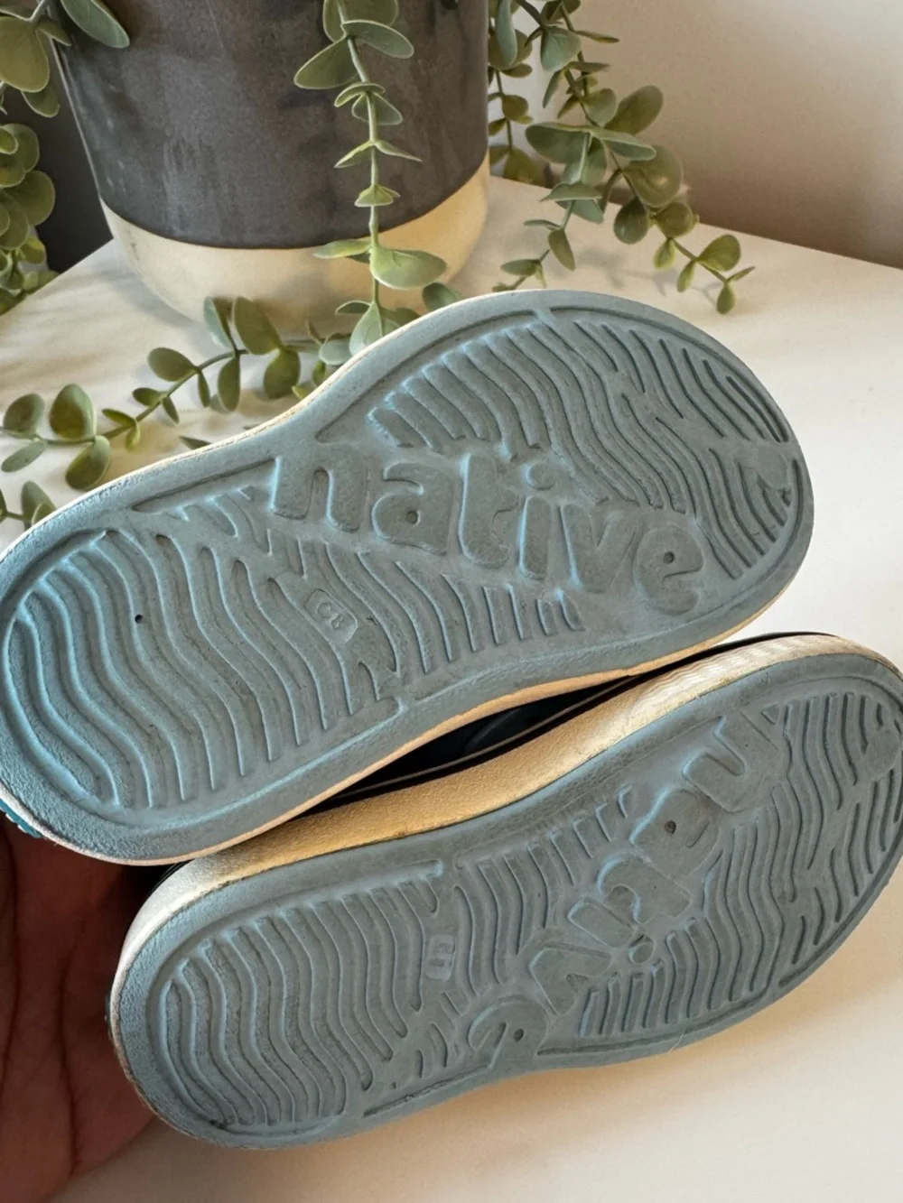 Native kids slip-on shoes blue clog style size C8 lightweight casual